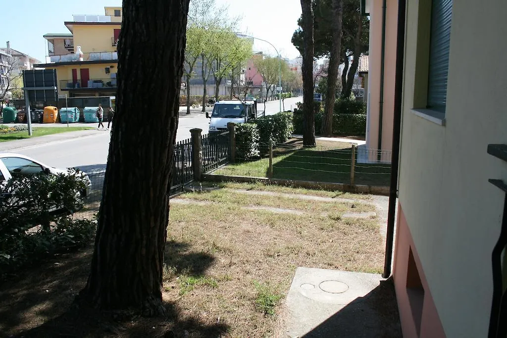 Appartamento Villaggio Possagno PIAZZA TORINO DA COLLA Lido di Jesolo Italia