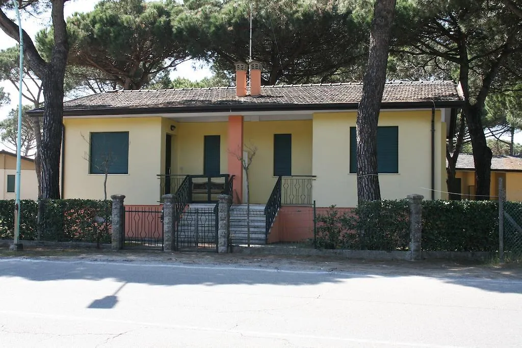 Villaggio Possagno PIAZZA TORINO DA COLLA Lido di Jesolo Italia